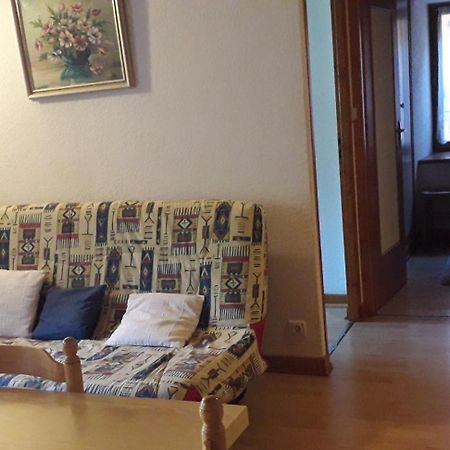 Location Appartement 6 Personnes Genos Exterior photo