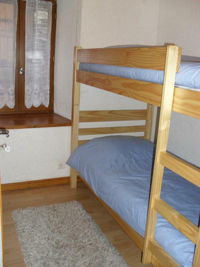 Location Appartement 6 Personnes Genos Exterior photo